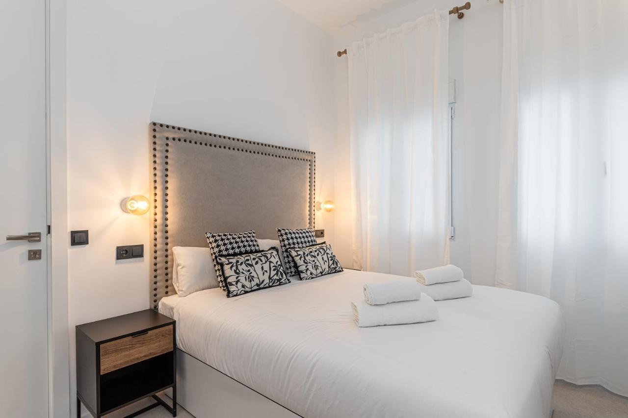 Queens House Chueca Madri Exterior foto